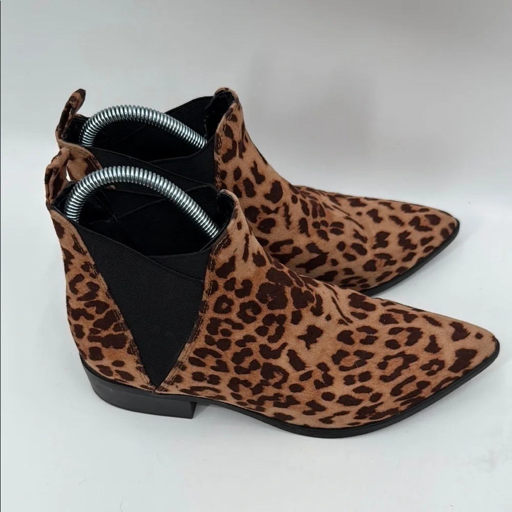 Bella Vita Brown Chelsea Boots with Suede-Like Finish Size 8.5